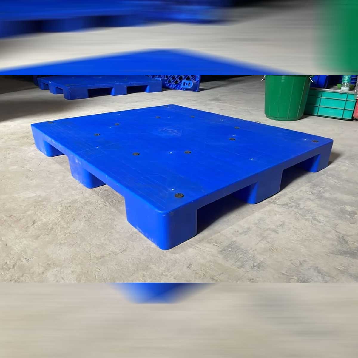 Blue Industrial Plastic Pallet Manufacturers in Nalagarh